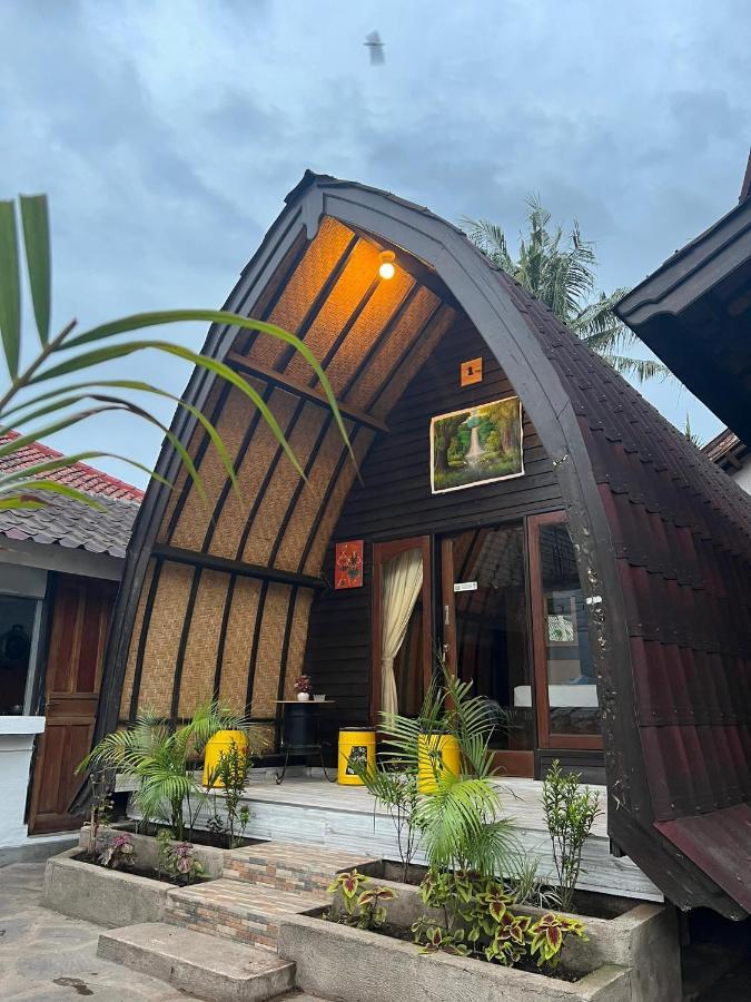 Gili Davidoff Bungalow Quần đảo Gili Ngoại thất bức ảnh
